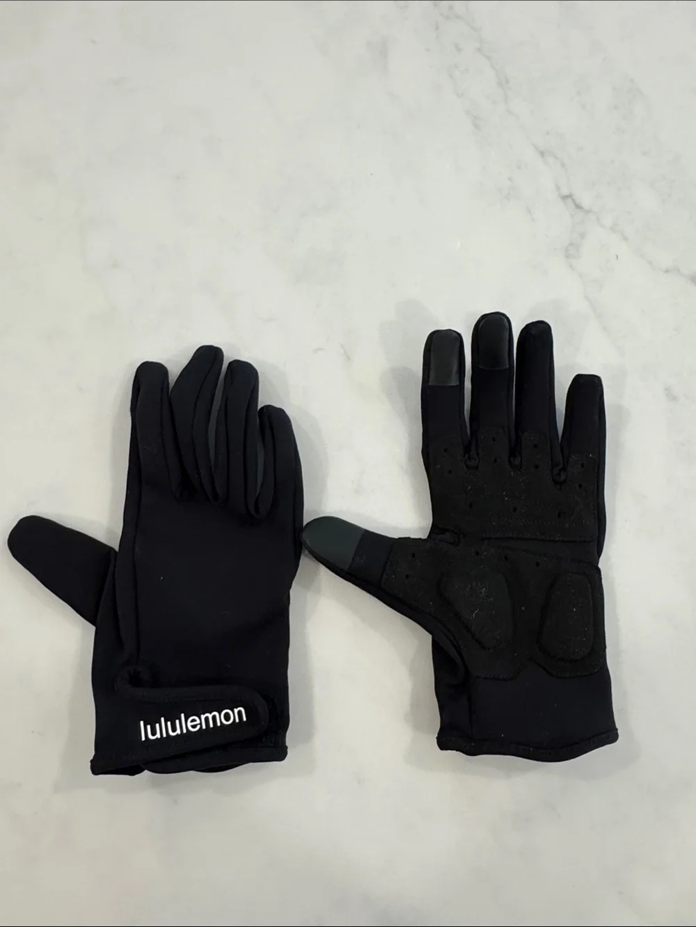 Lululemon Black Gloves
